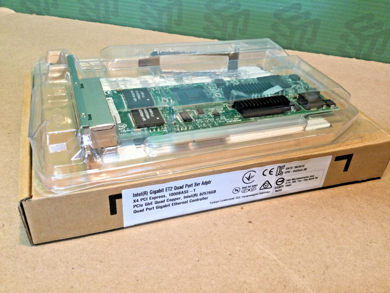 Intel E1G44ET2 Gigabit ET2 Quad Port Server Adapter PCIe x4 4-Port RJ45 82576GB