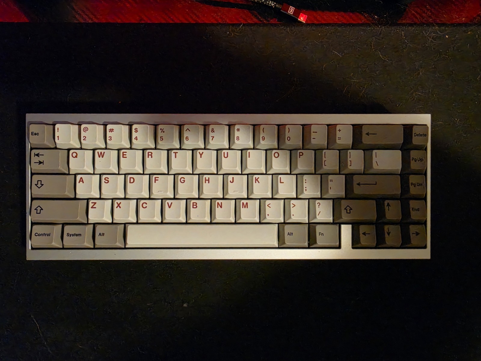 Tofu 65 v3 Custom Keyboard, Keygeek T2 Switches, Foamless