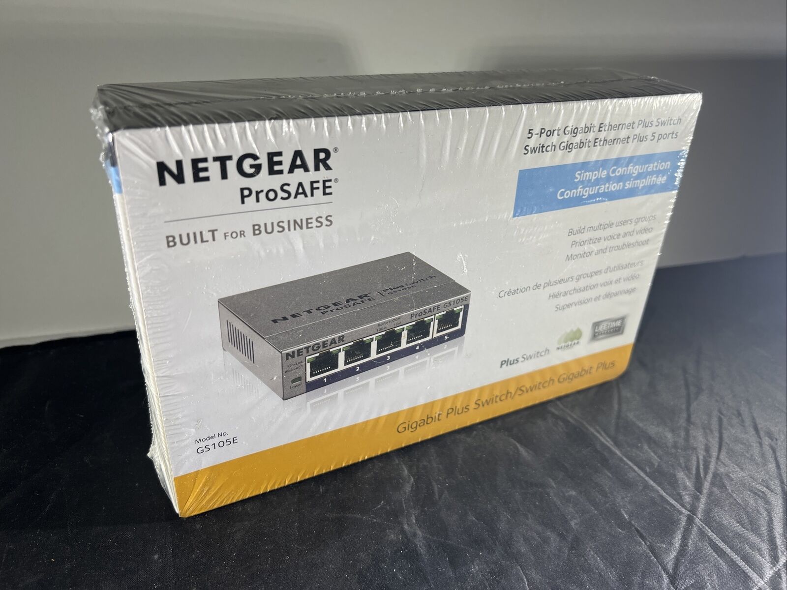 NetGear  ProSafe Plus (GS105E-200NAS) 5-Ports External Ethernet Switch