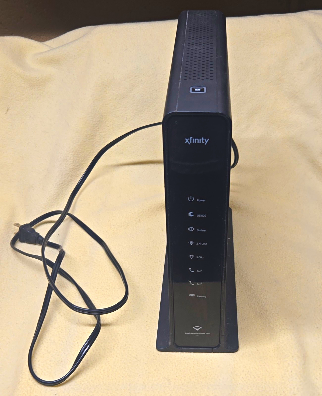 XFINITY XB3 Dual-Band 802.11ac Cable Modem Router Combo Black 4-Port