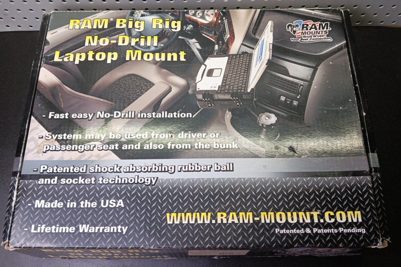 RAM Universal Laptop Mount for Heavy Trucks - Volvo, Kenworth, Peterbilt, Others