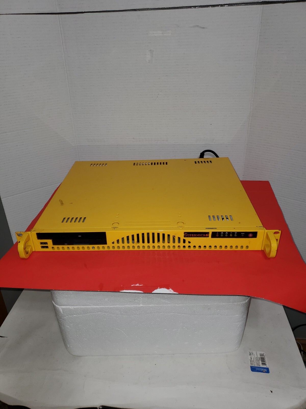 Supermicro Rack Computer System.  READ DESCRIPTION BELOW 