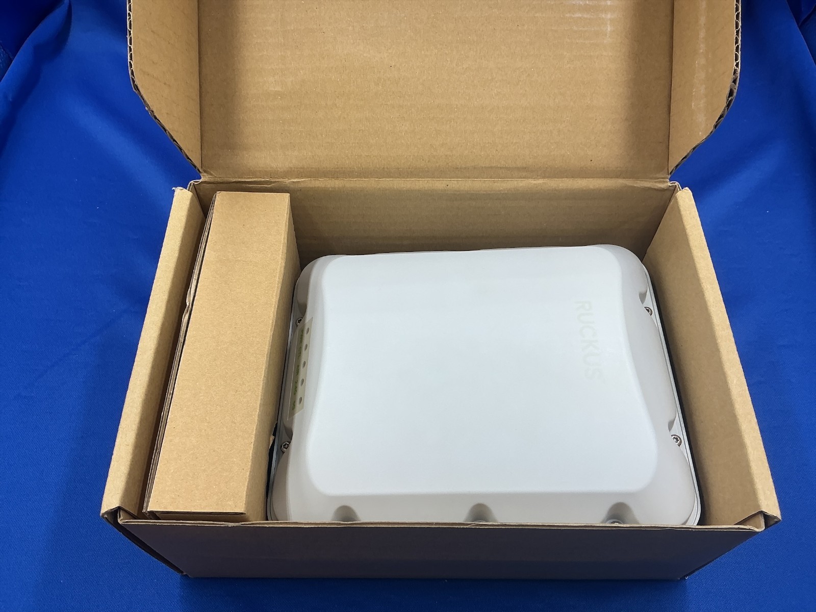 901-T350-US40 Ruckus T350 Series Wireless Outdoor Access Point
