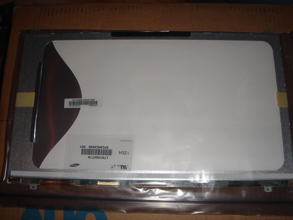 SAMSUNG NP300E5A-A03 LTN156AT19 15.6" LED Screen Display New