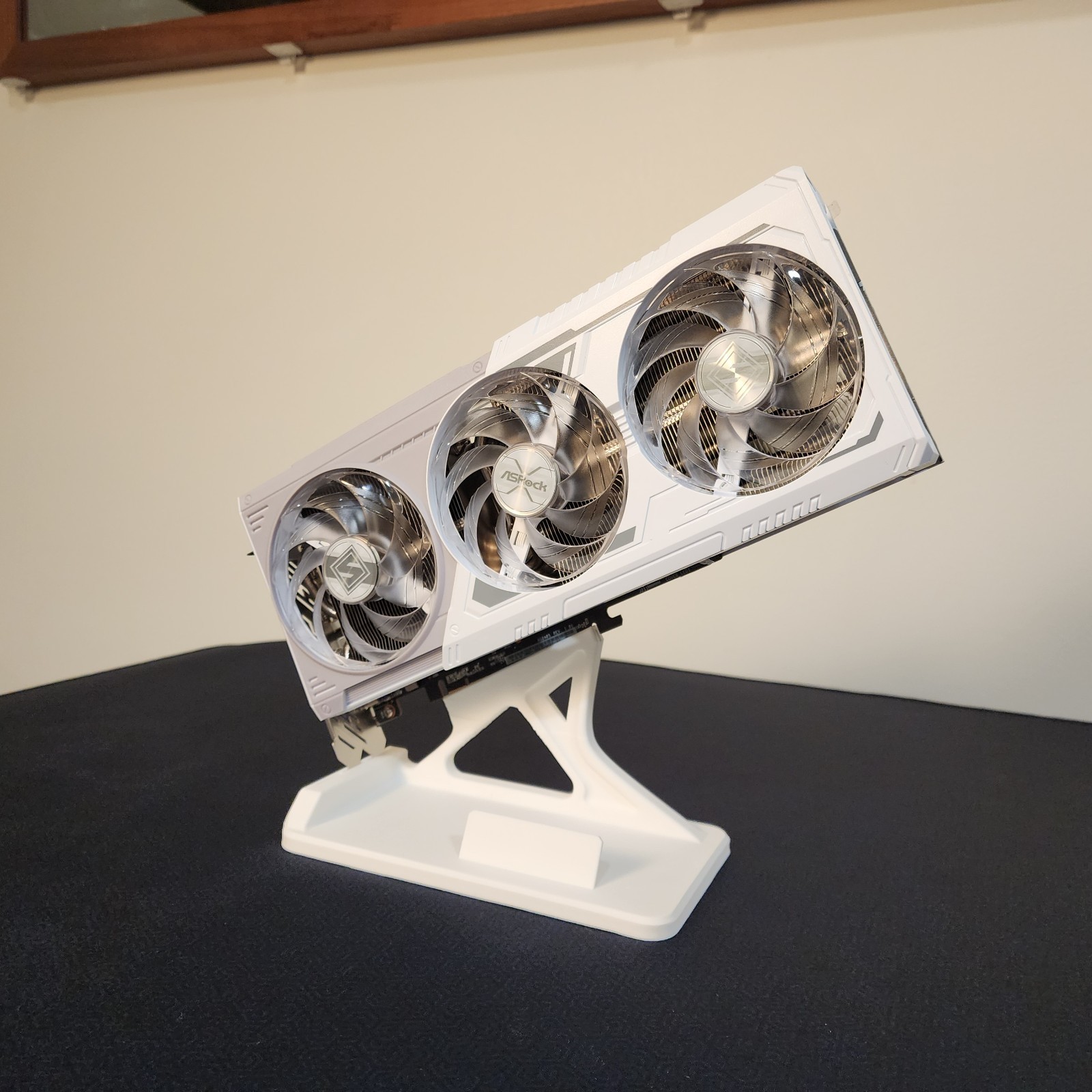 ASRock AMD Radeon RX 9070 XT Steel Legend GPU | 16 GB - White 