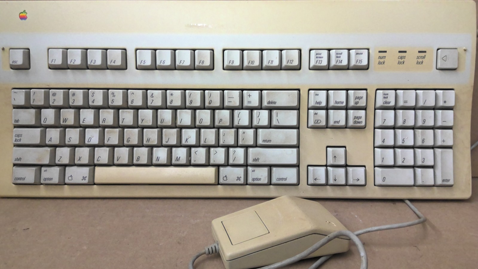 Apple Extended Keyboard II M3501 For Power Macintosh with Mouse G5431