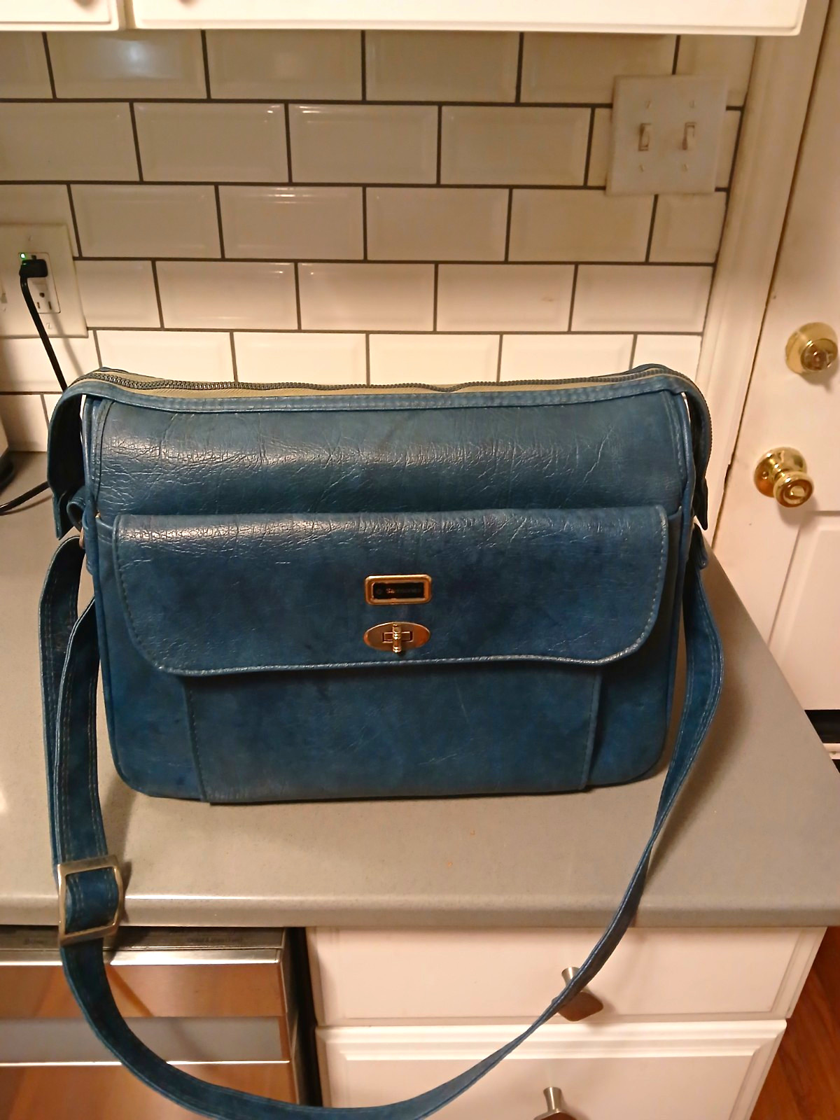 Vintage 70s Samsonite Blue Leather Briefcase Solid Pattern Shoulder Strap