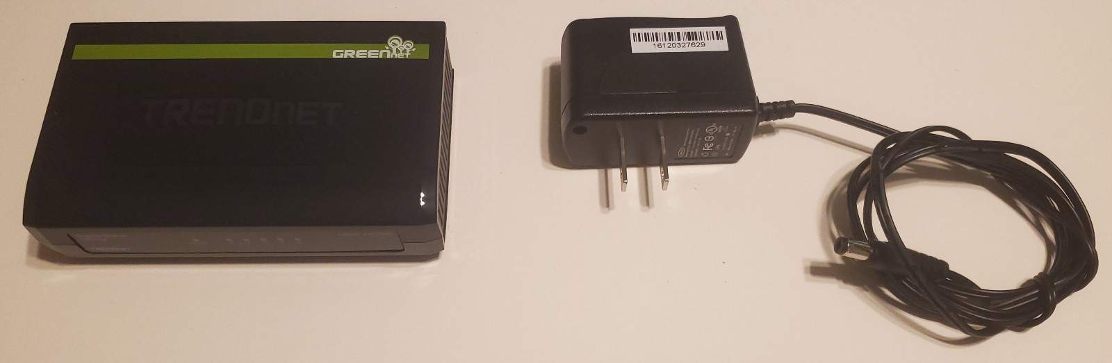 TRENDnet TEG-S5g 5-Port Gigabit GREENnet Desktop Switch Hub V3.1R w/ Box & Power