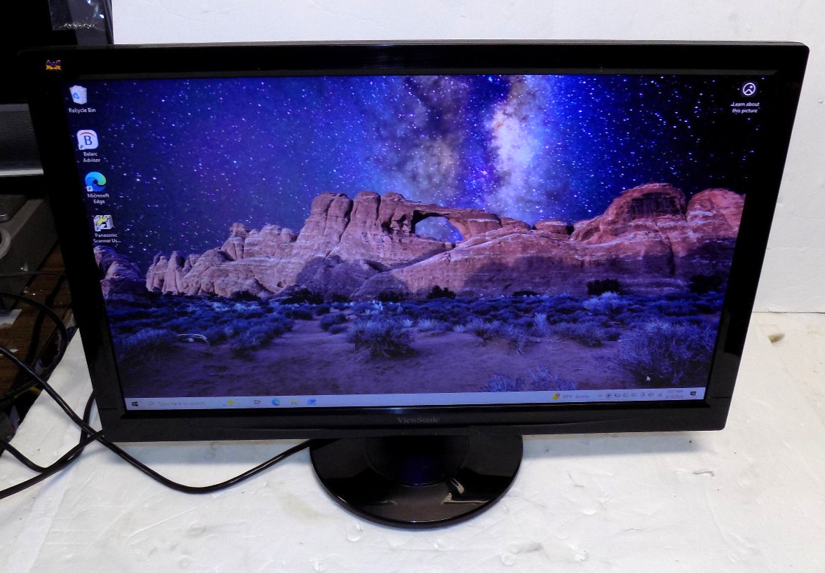 ViewSonic VA2446M-LED 24" Full HD LED Widescreen Monitor VGA DVI Inputs