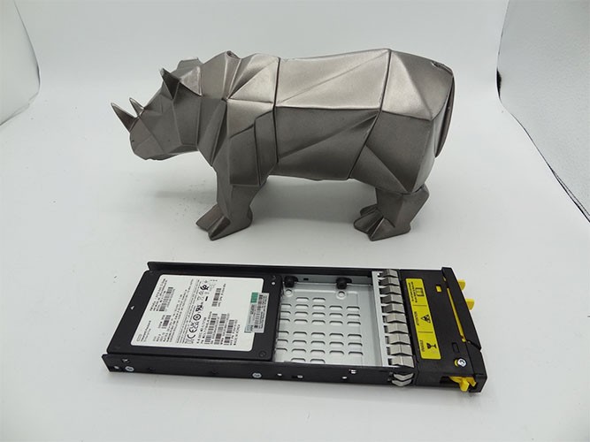 P37645-001 HP 3Par M6710 920GB 6G SFF MLC SAS SSD