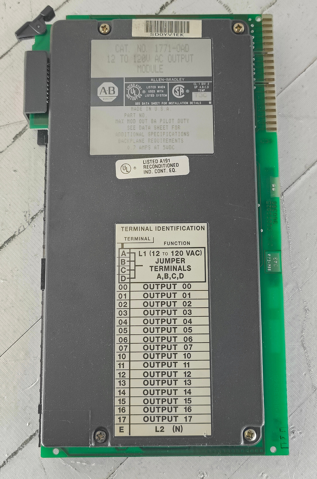 Allen-Bradley 1771-OAD 10 to 120V AC Output Module 8A Pilot Duty Max
