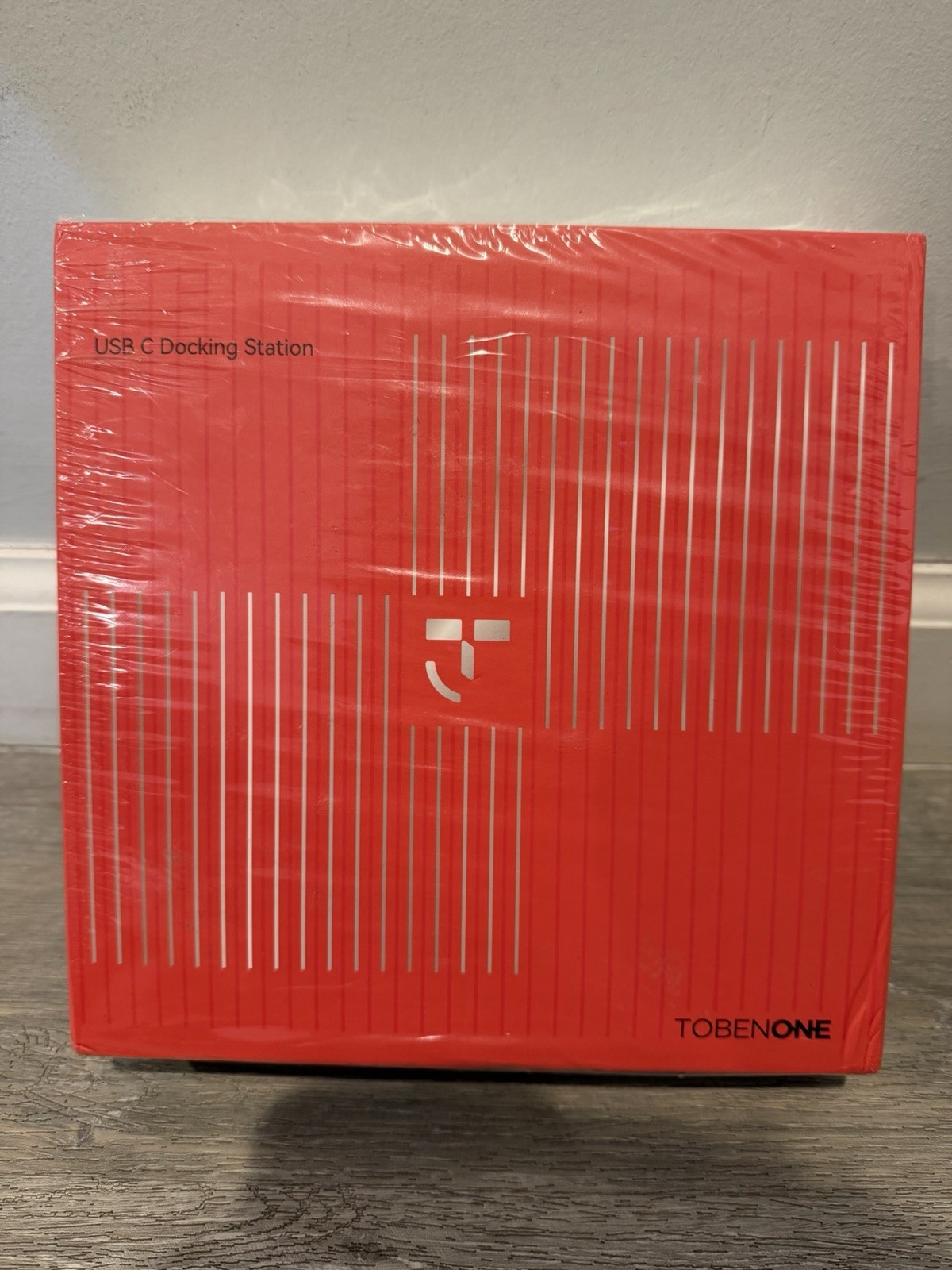 TobenOne USB C Docking Station Model UDS030 2407. New