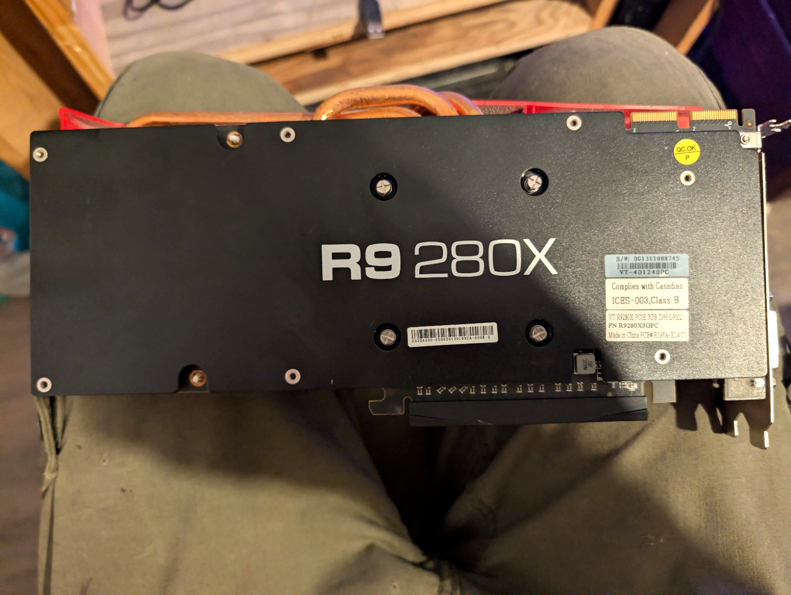 VisionTek AMD Radeon R9 280X 3GB GDDR5 PCIe x16 DirectX Dual Fan DVI