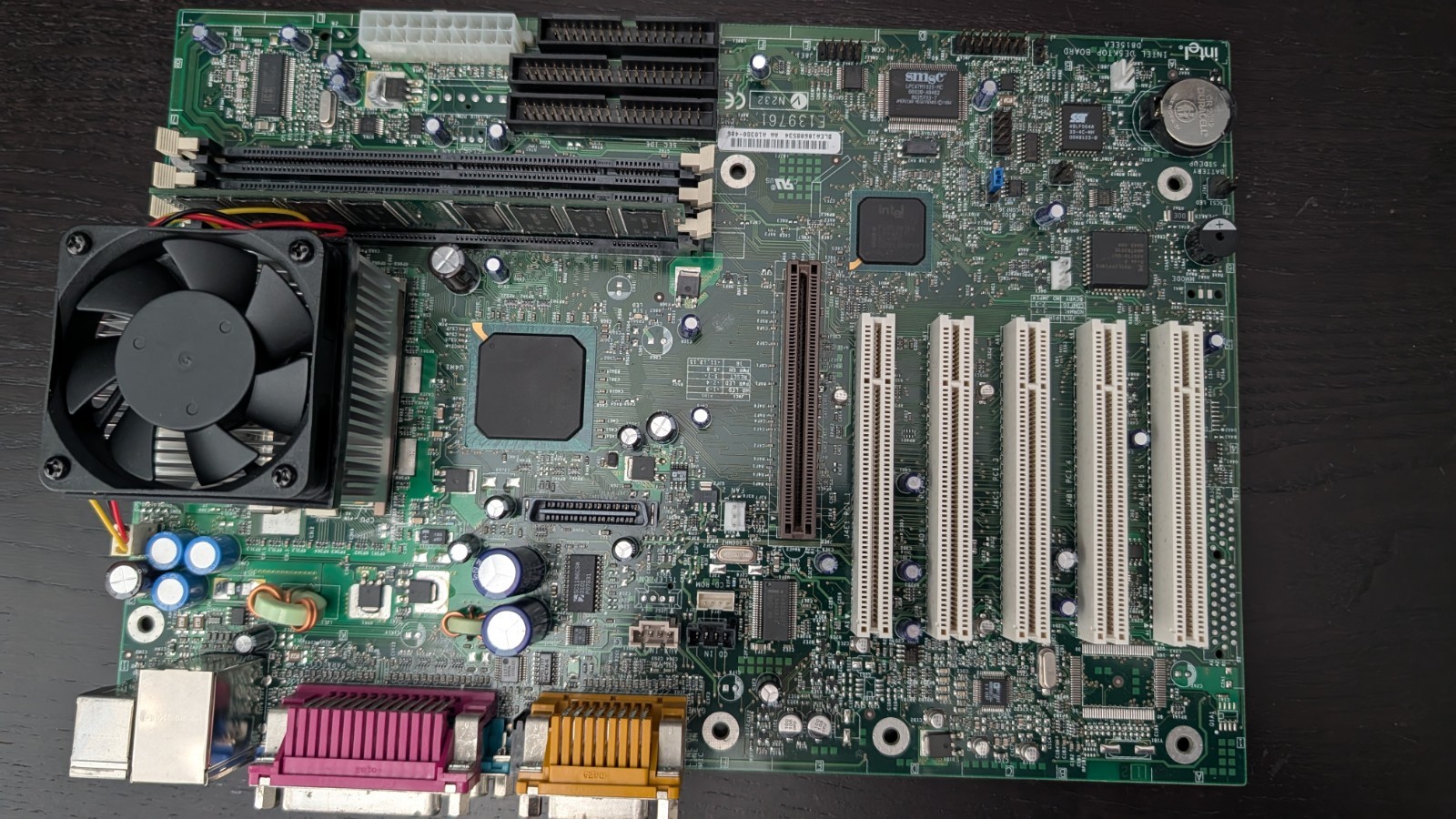 Intel D815EEA motherboard w/ Celeron 633MHz - 256MB RAM