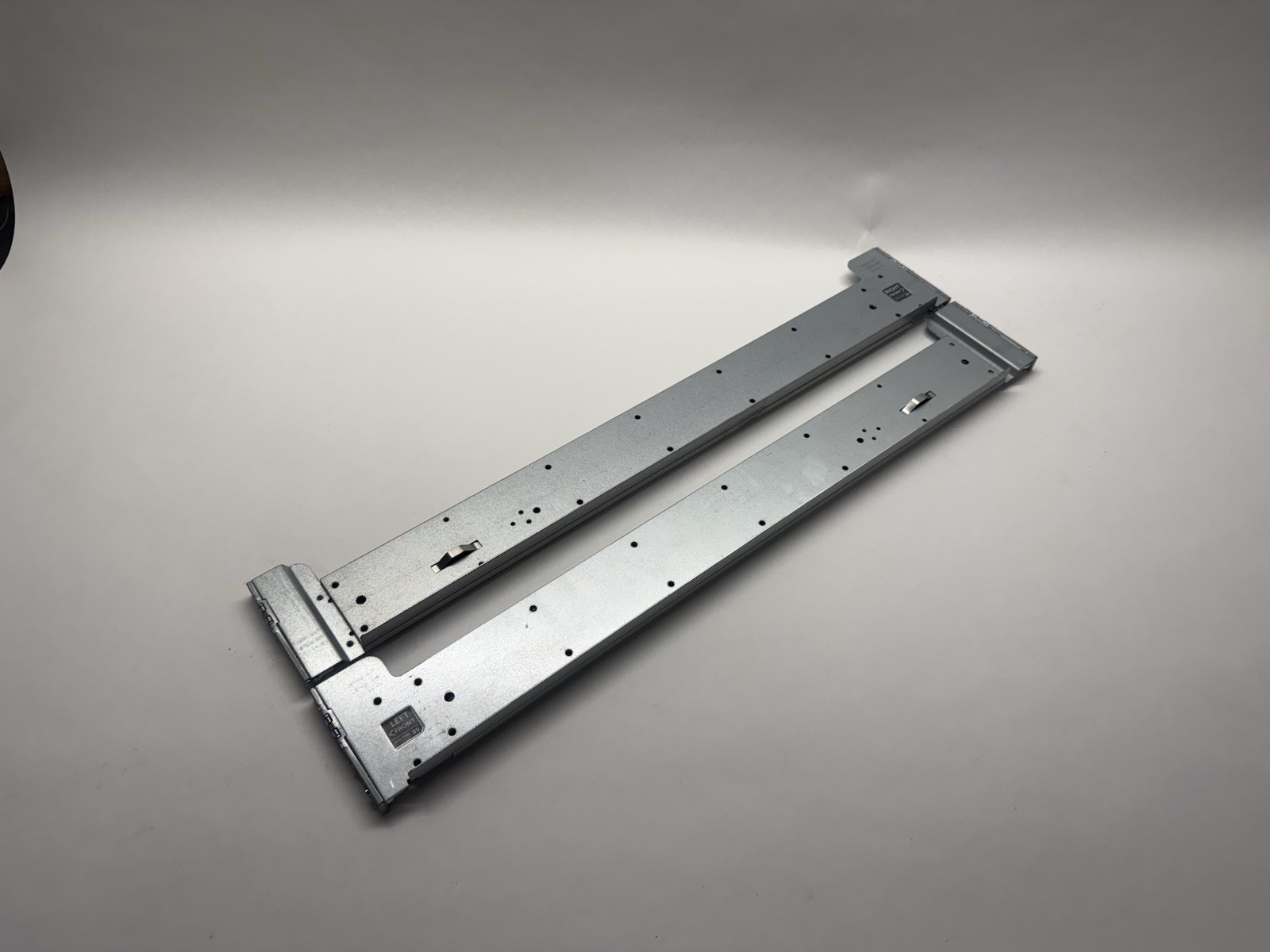 Dell PowerVault M1200 MD1220 M3200 MD3220 MD1400 Rail Kit 6CJRH B9 0JRJ9P 07WJ8N