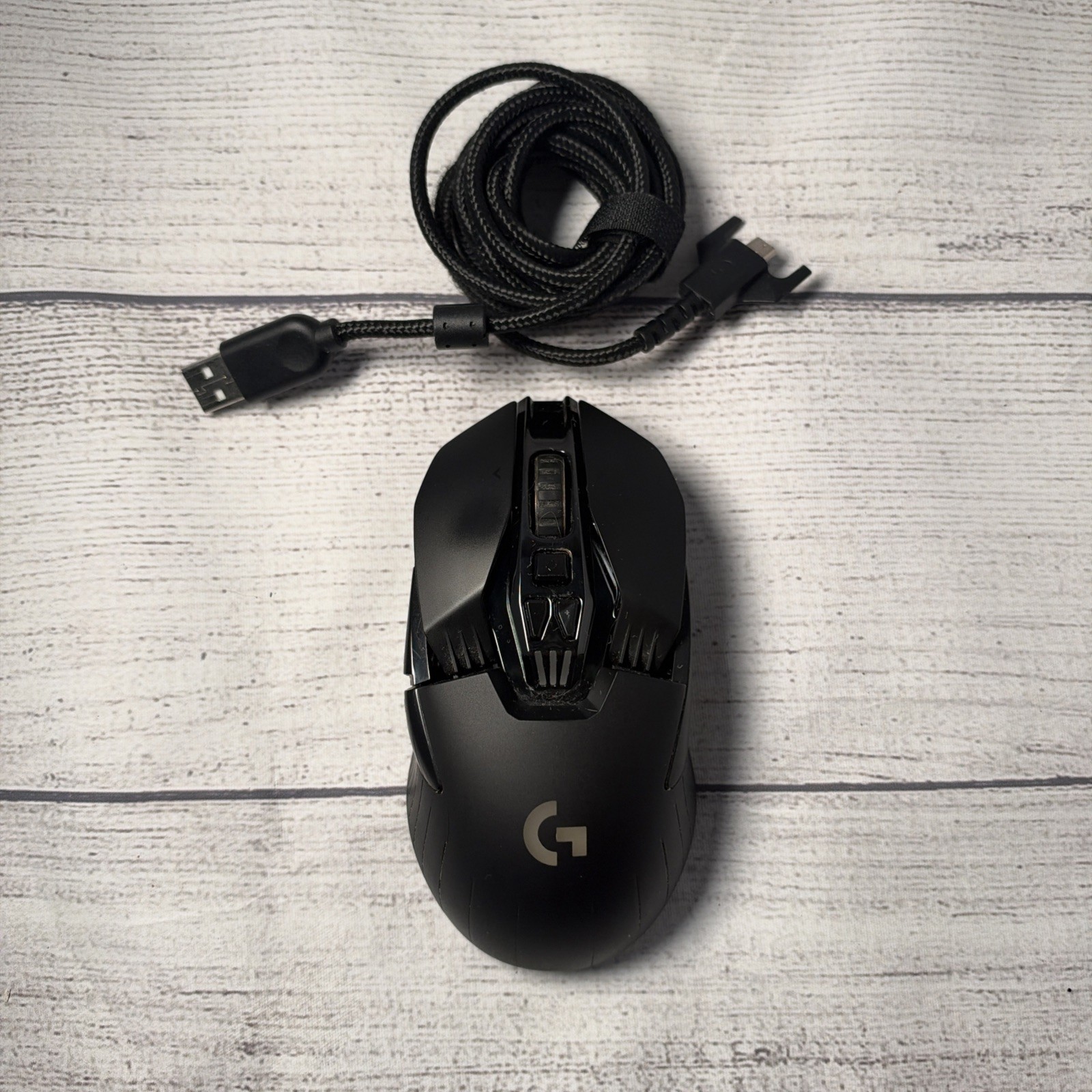Logitech G900 Chaos Spectrum Professional Grade Gaming Mouse