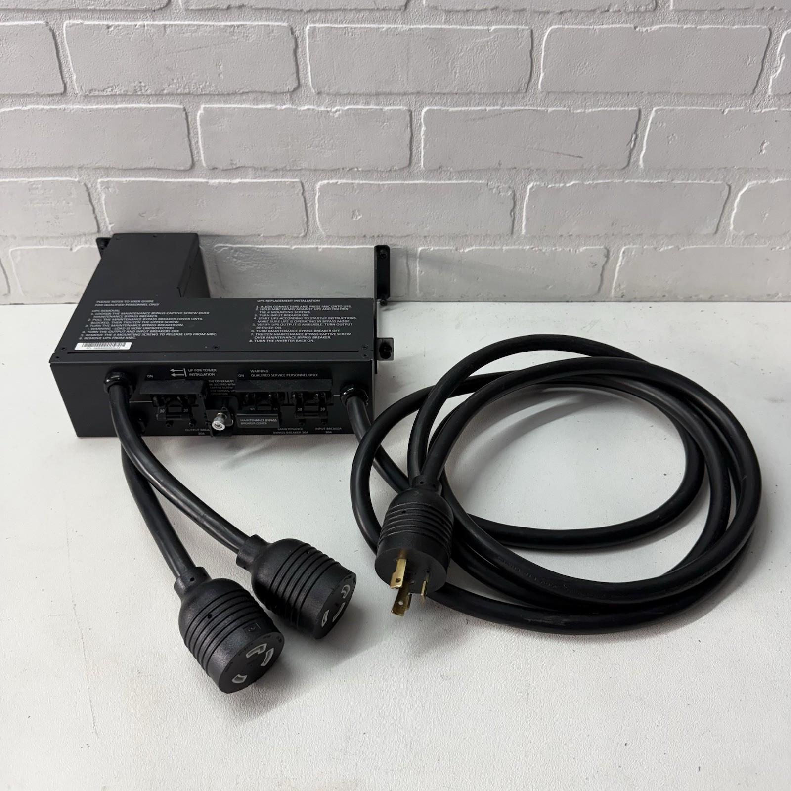 Vertiv Liebert Power Output 30 Amp Maintenance Bypass Breaker