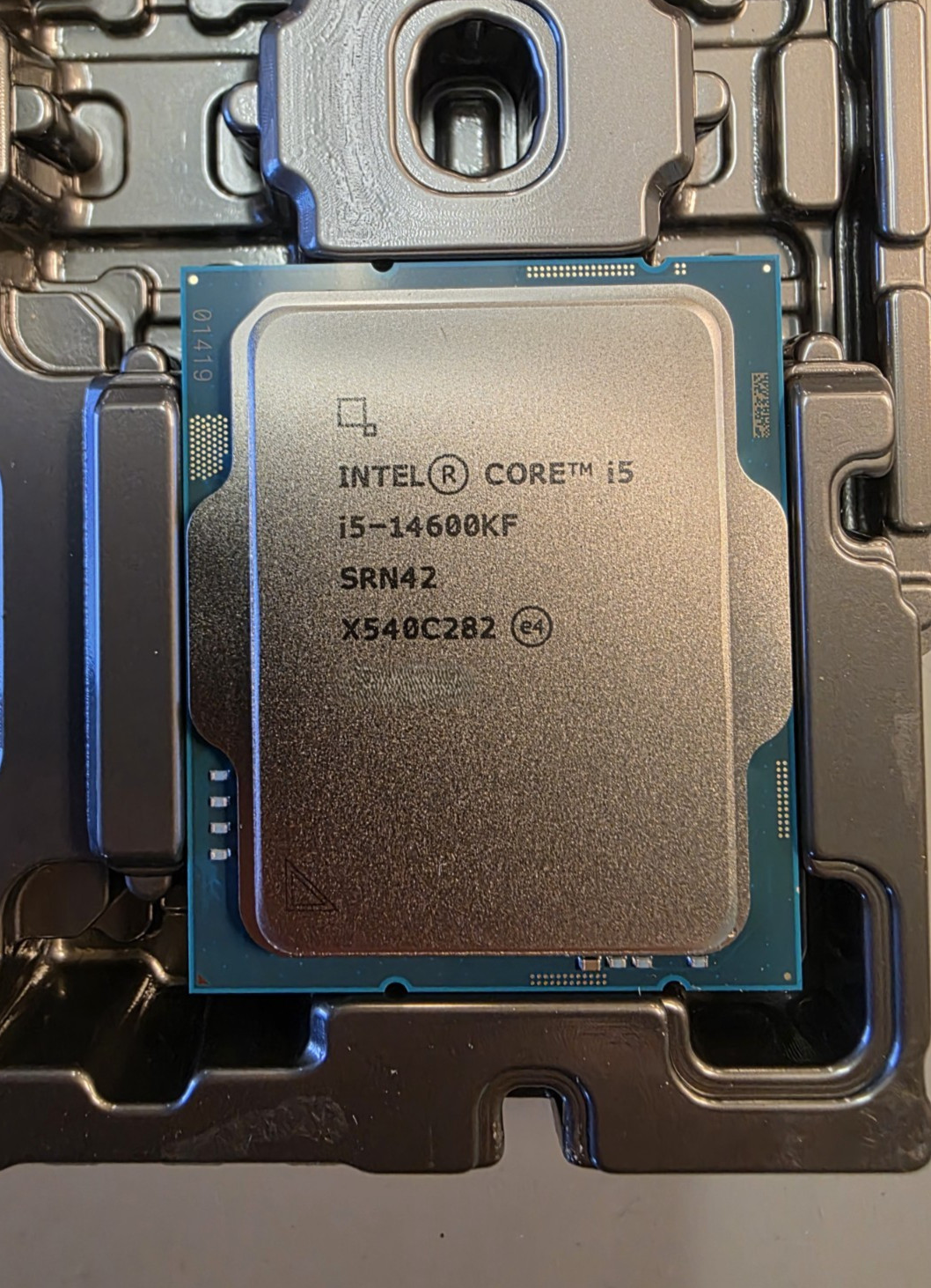 TRAY Intel Core i5-14600KF - 14th Gen 14-Core (6P+8E) LGA 1700 CPU Processor