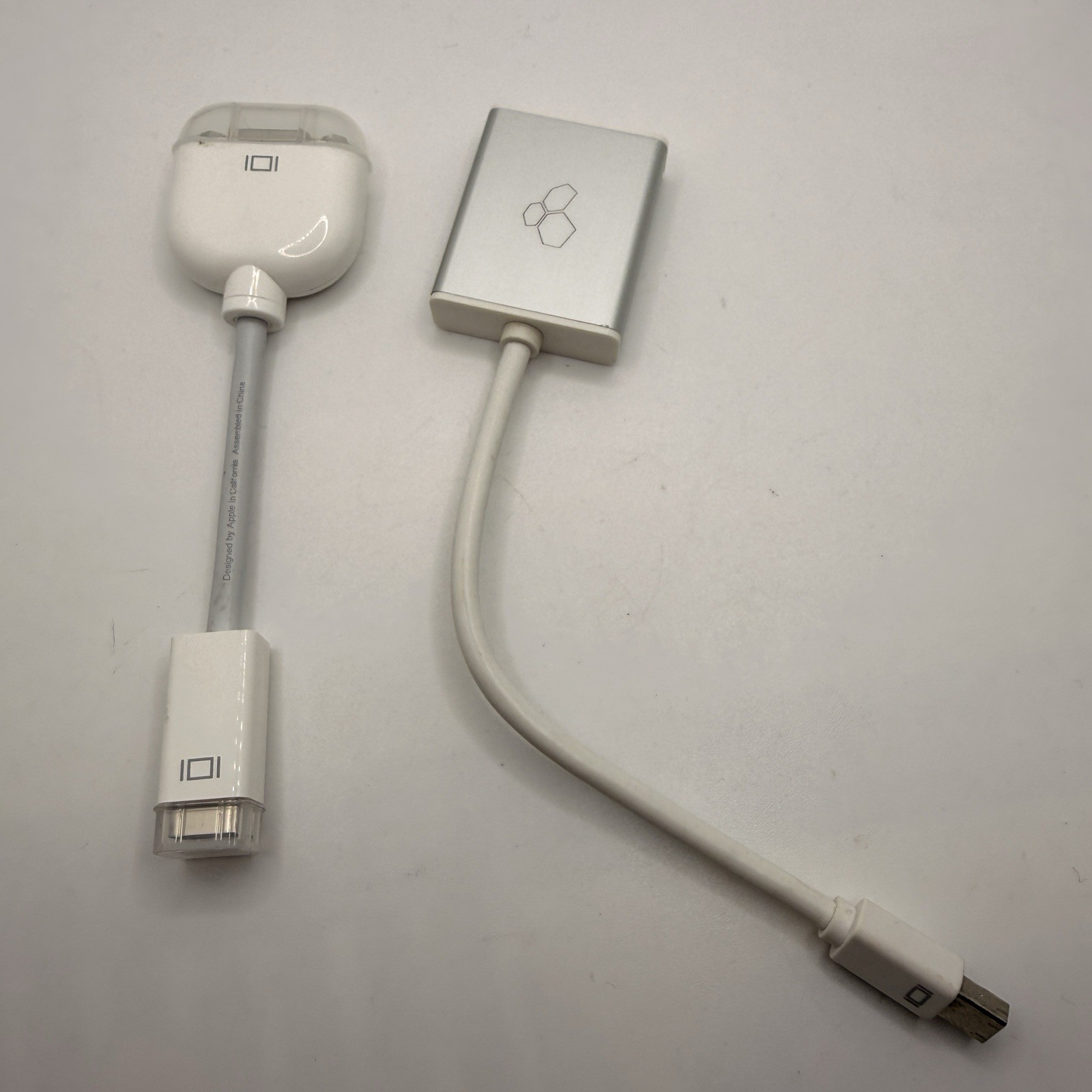 Apple OEM Video Adapter (Mini-DVI) to VGA + Kanex Mini DisplayPort To VGA