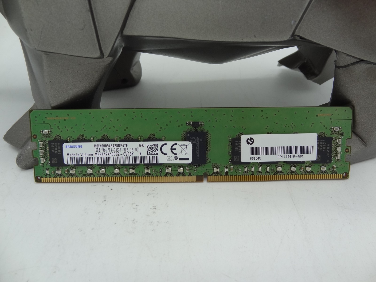 M393A2K40CB2-CVF SAMSUNG 16GB SINGLE RANKX4 RDIMM MOD (DDR4-2933, PC4-23466U-R),