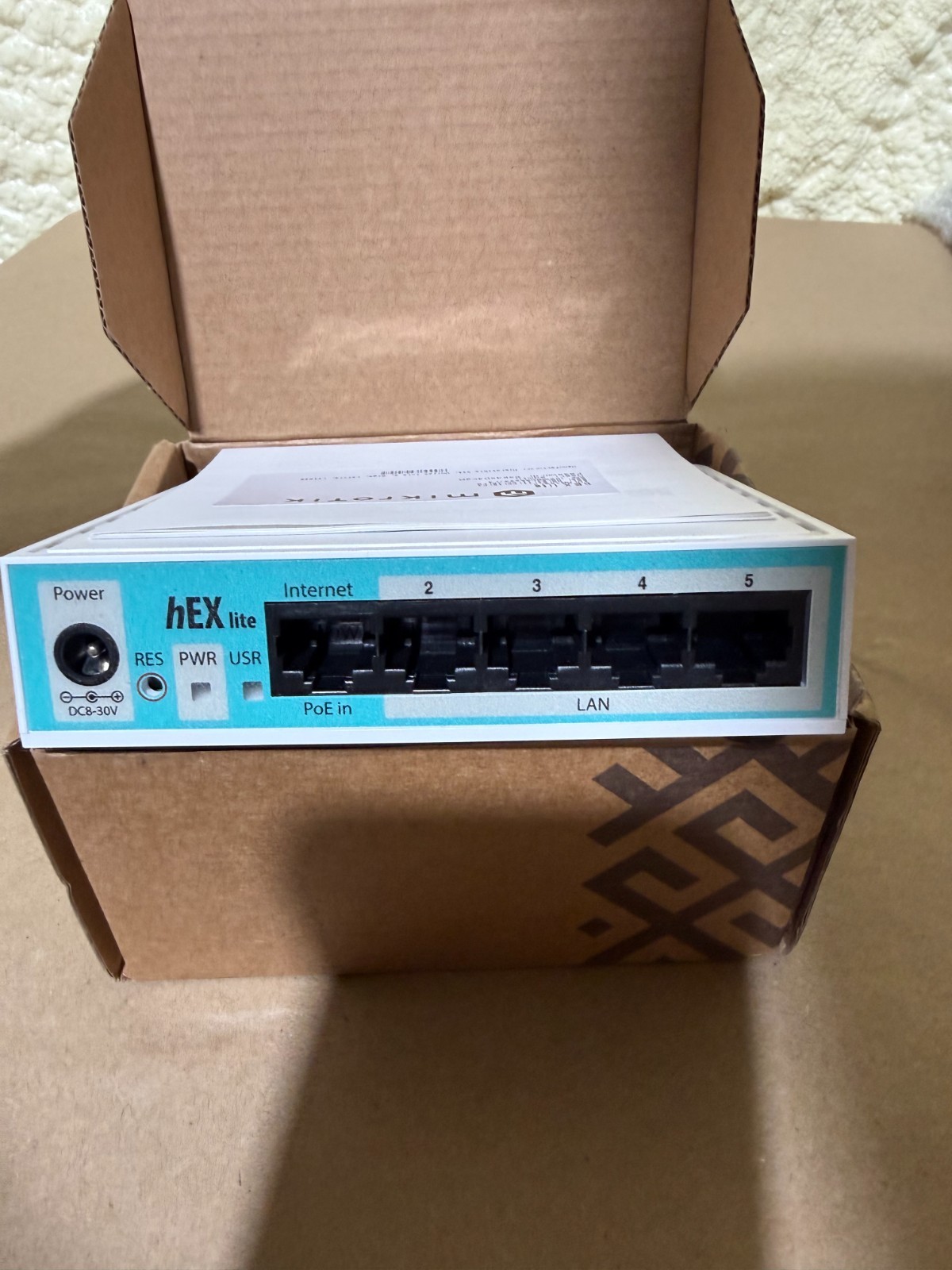 Brand New Mikrotik hEX lite RB750r2 5-port Routerboard - NIB