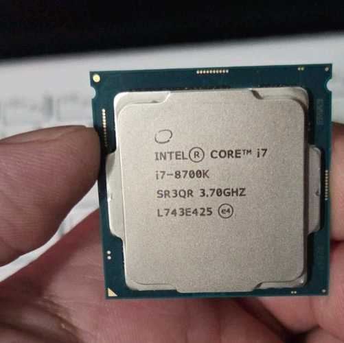 Intel Core I7-8700K 6-Core 12-Thread Processor, 3.7GHz, 4.7GHz Turbo