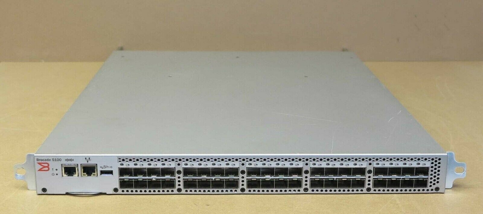 Brocade 5100 40-Port 8Gb FC SAN Switch 24-Port Active SM-5120-1000
