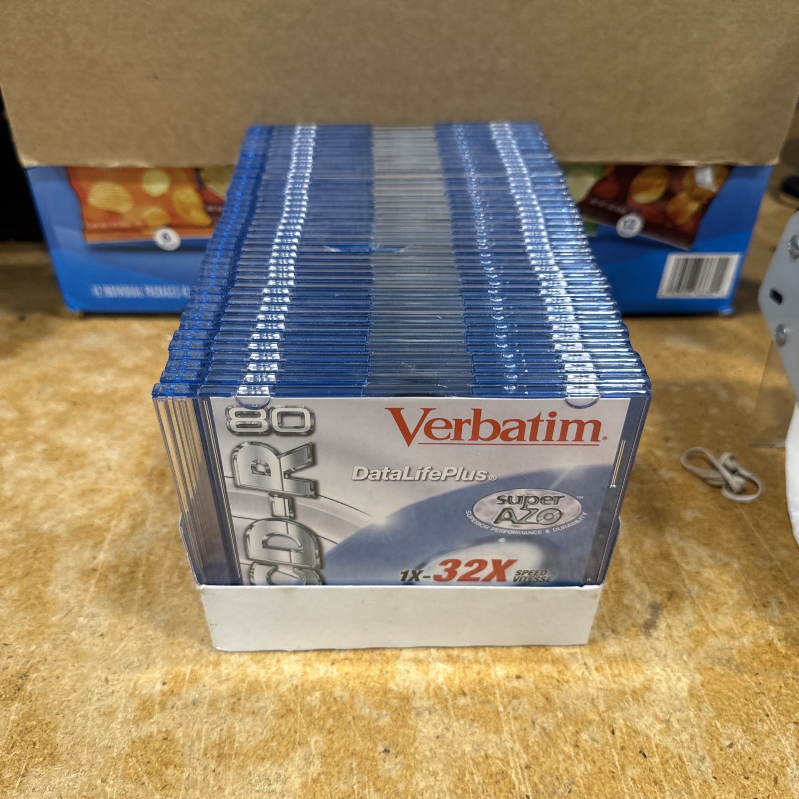 Verbatim Disc 80 minute 700MB DataLifePlus In Cases Blank CD-R 1X-32x lot of 40