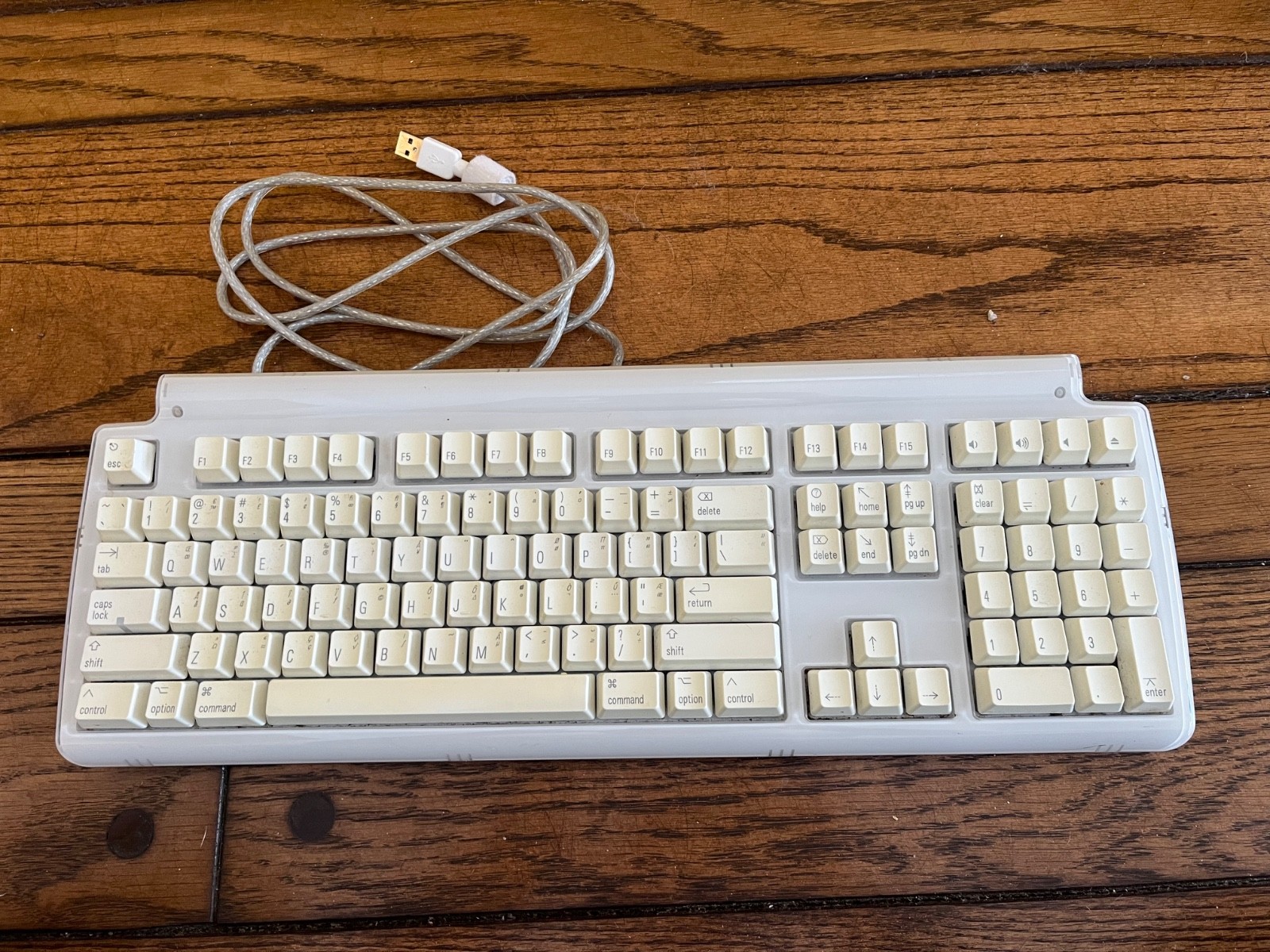 Matias Tactile Pro FK302 USB Wired Mac Keyboard