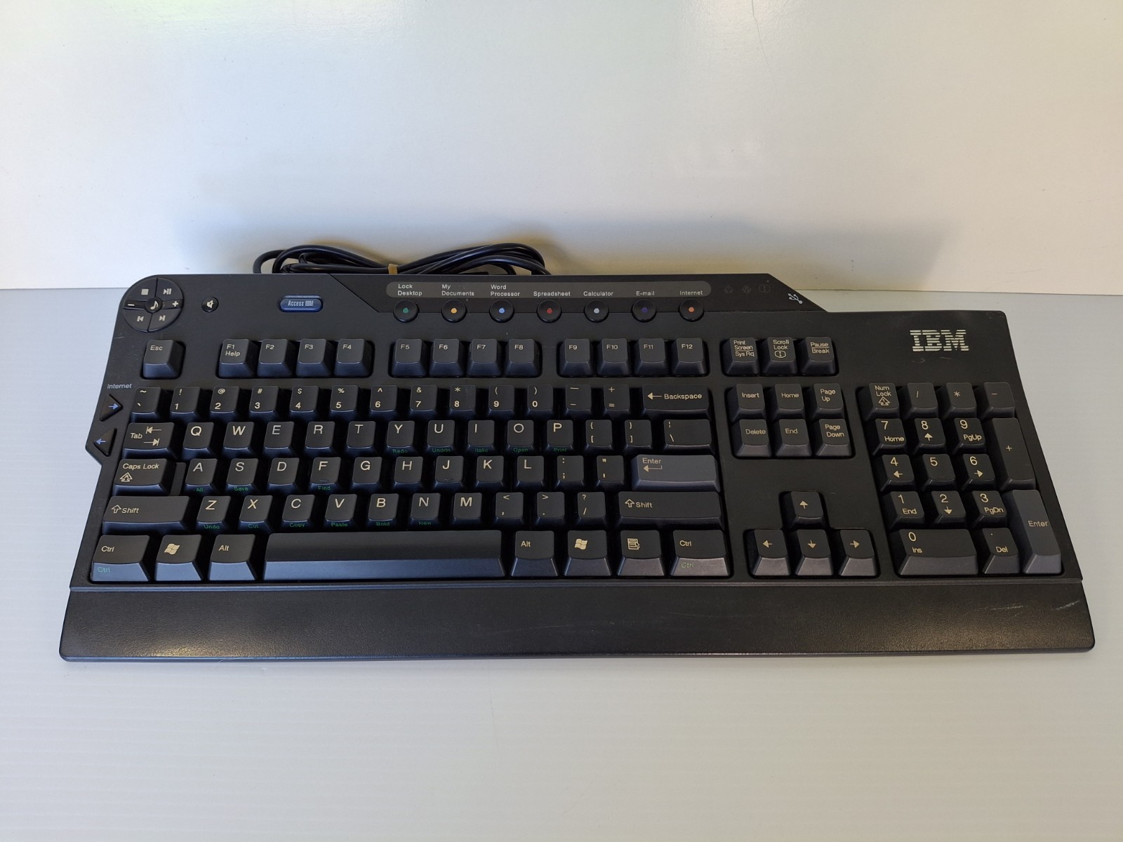 IBM Multimedia Keyboard SK-8815 USB Retro Gaming Vintage Black