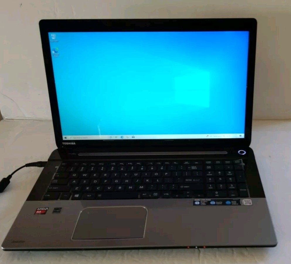 TOSHIBA SATELLITE L75D-S7280 17.3"  640GB 8GB AMD A4-5200APU 2.00 GHz Win 10 PRO