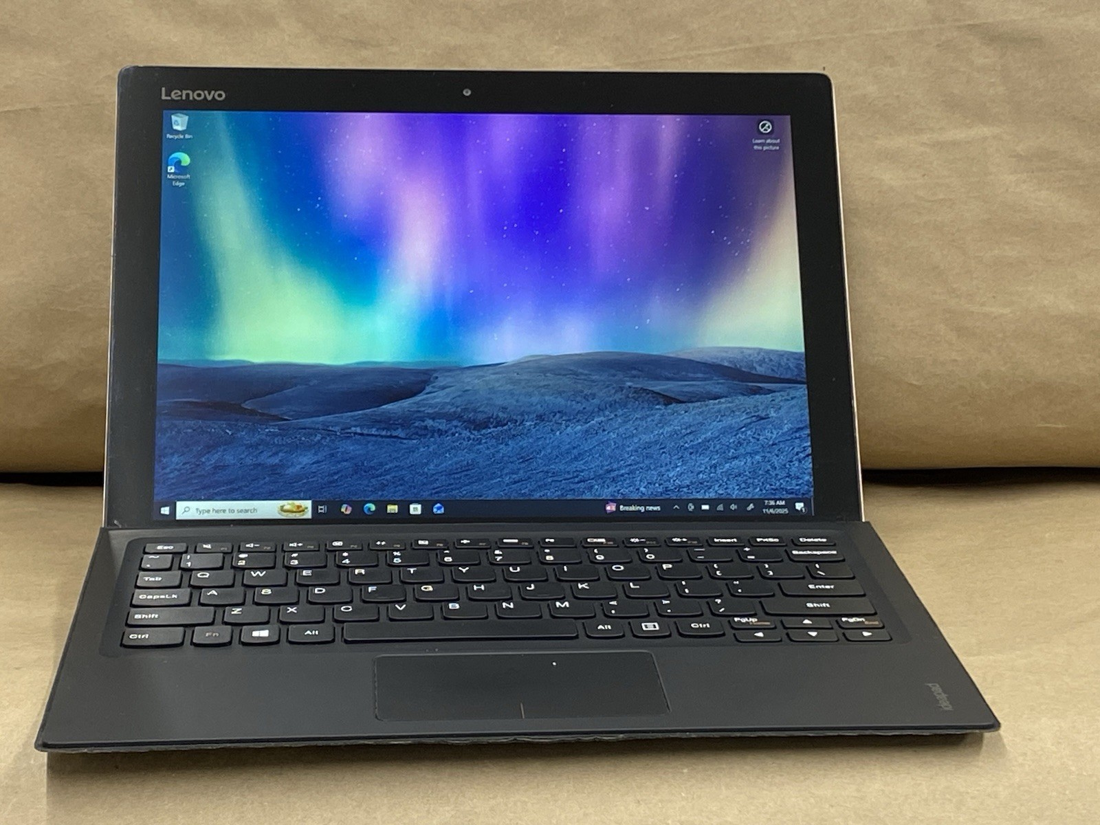 Lenovo Ideapad MIIX 700-12isk 80QL - m5-6Y54 - 4GB RAM - 128GB - Win 10 - READ