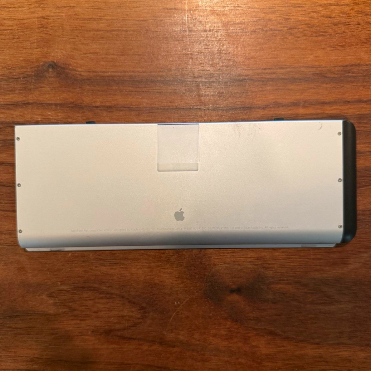 Apple MacBook Pro A1280 Rechargeable Battery 10.8V 45Wh 6-Cell Silver.