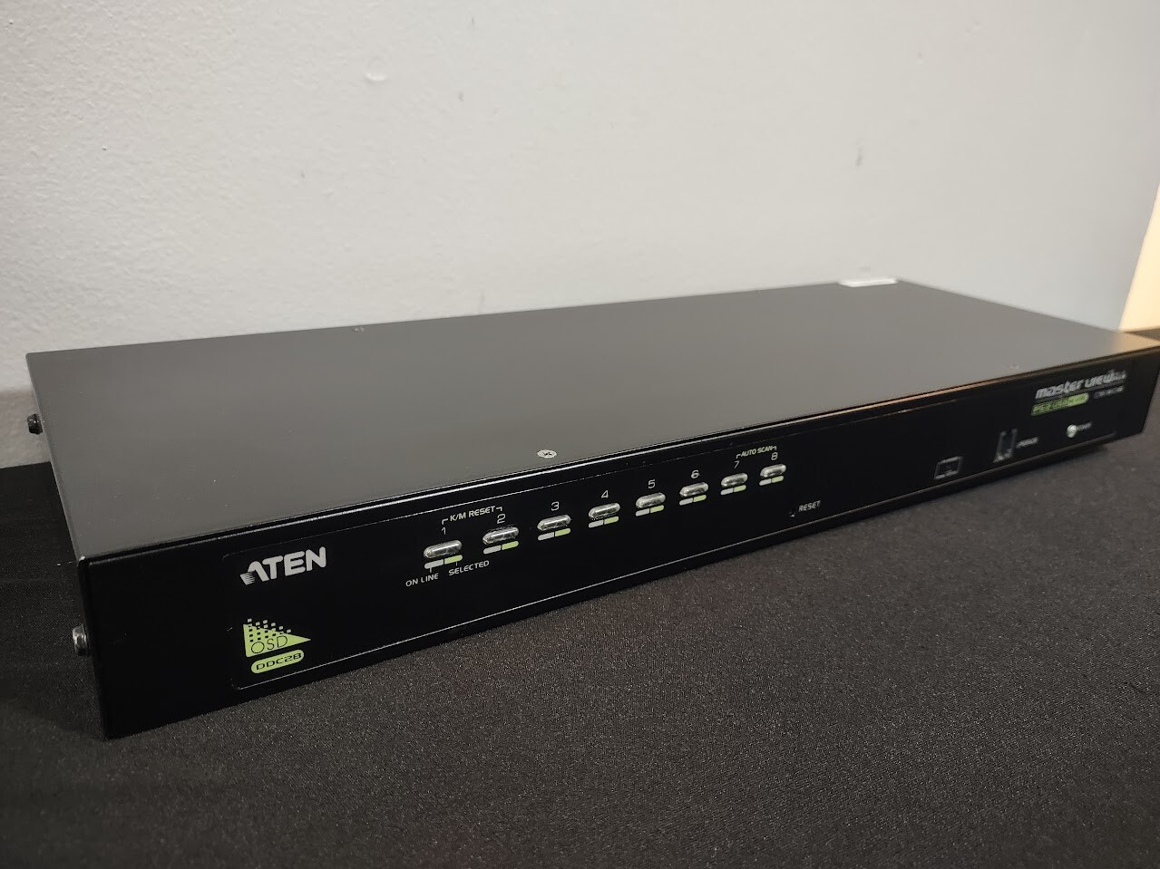Aten OSD DDC2B CS1308-D Master View Max 8-Port PS2 USB VGA KVM Switch, *READ*