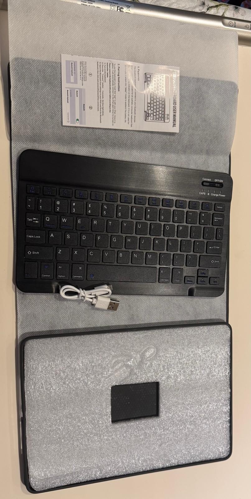 Universal Bluetooth Keyboard Case for iPad/Tablet 9.7–10.5” Blue–New  Gift Ready