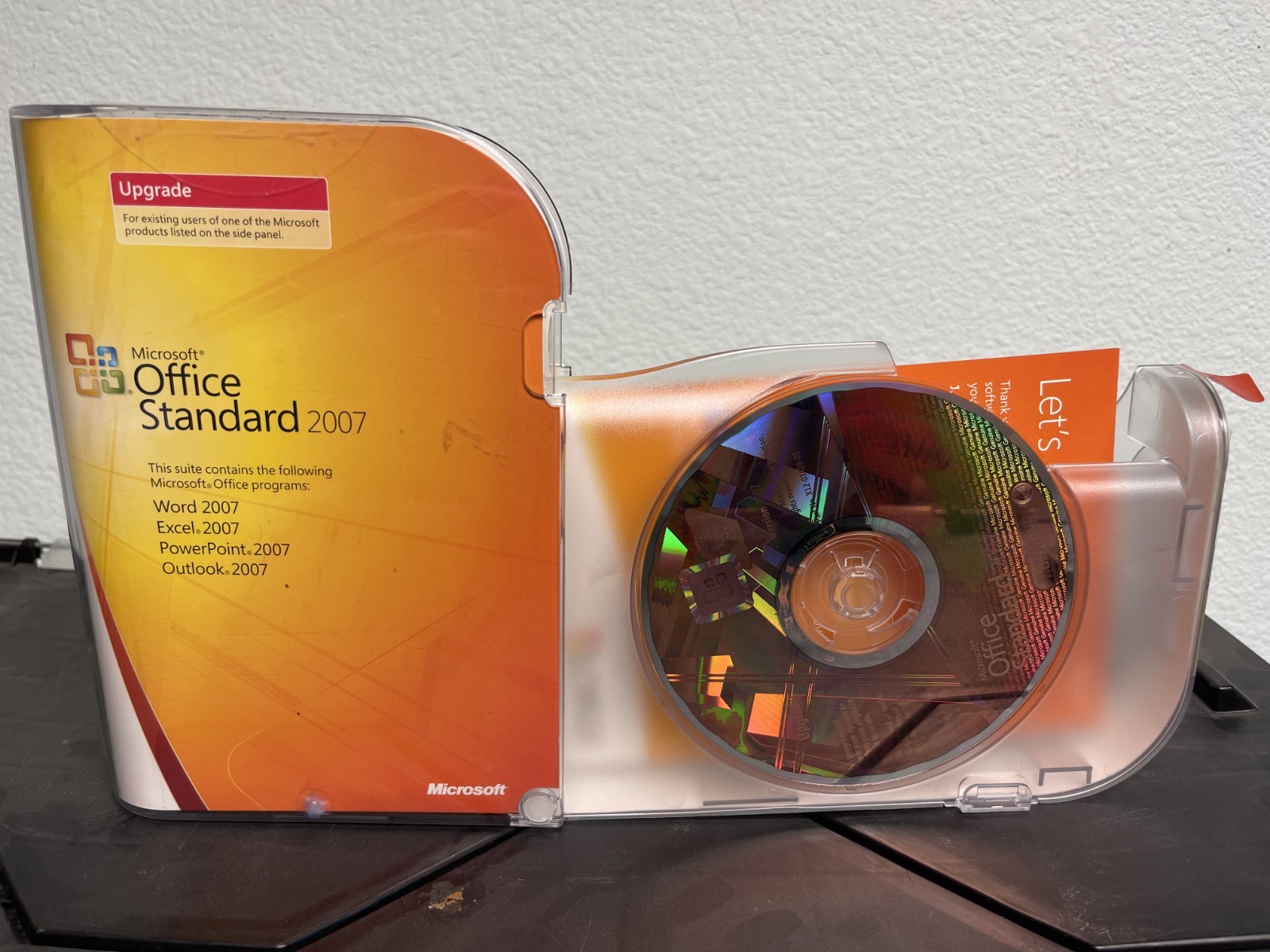 Microsoft Office Standard 2007 Word Excel PowerPoint Outlook Retail Disc & Code
