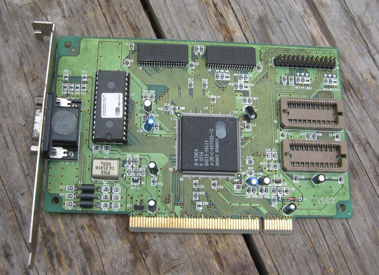 Vintage Cirrus Logic CL-GD5434 PCI VGA Graphics Video Card 1MB VGA PRO