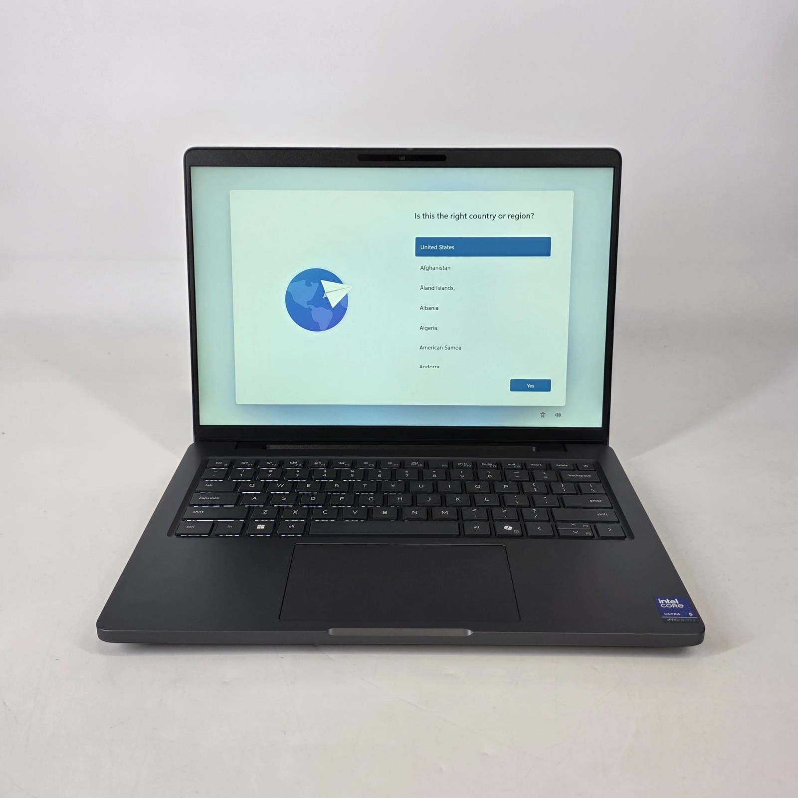 Dell Pro Max 14 MC14250 FHD+ 2.4 GHz Ultra 5 235H 32GB 512GB SSD Excellent