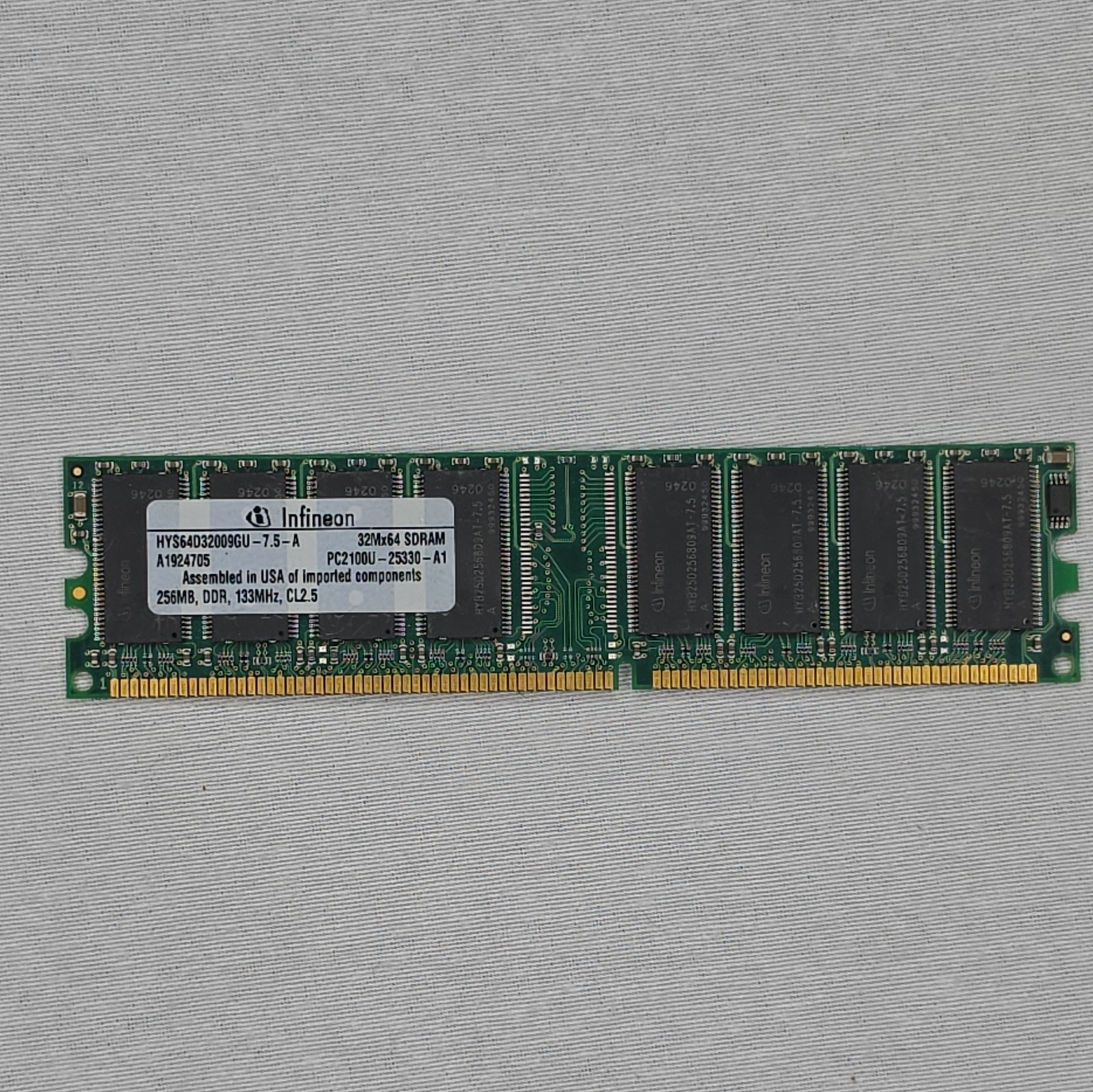 Infineon 256MB DDR DIMM PC-2100 184-Pin Unbuffered HYS64D32000GU-7.5-A