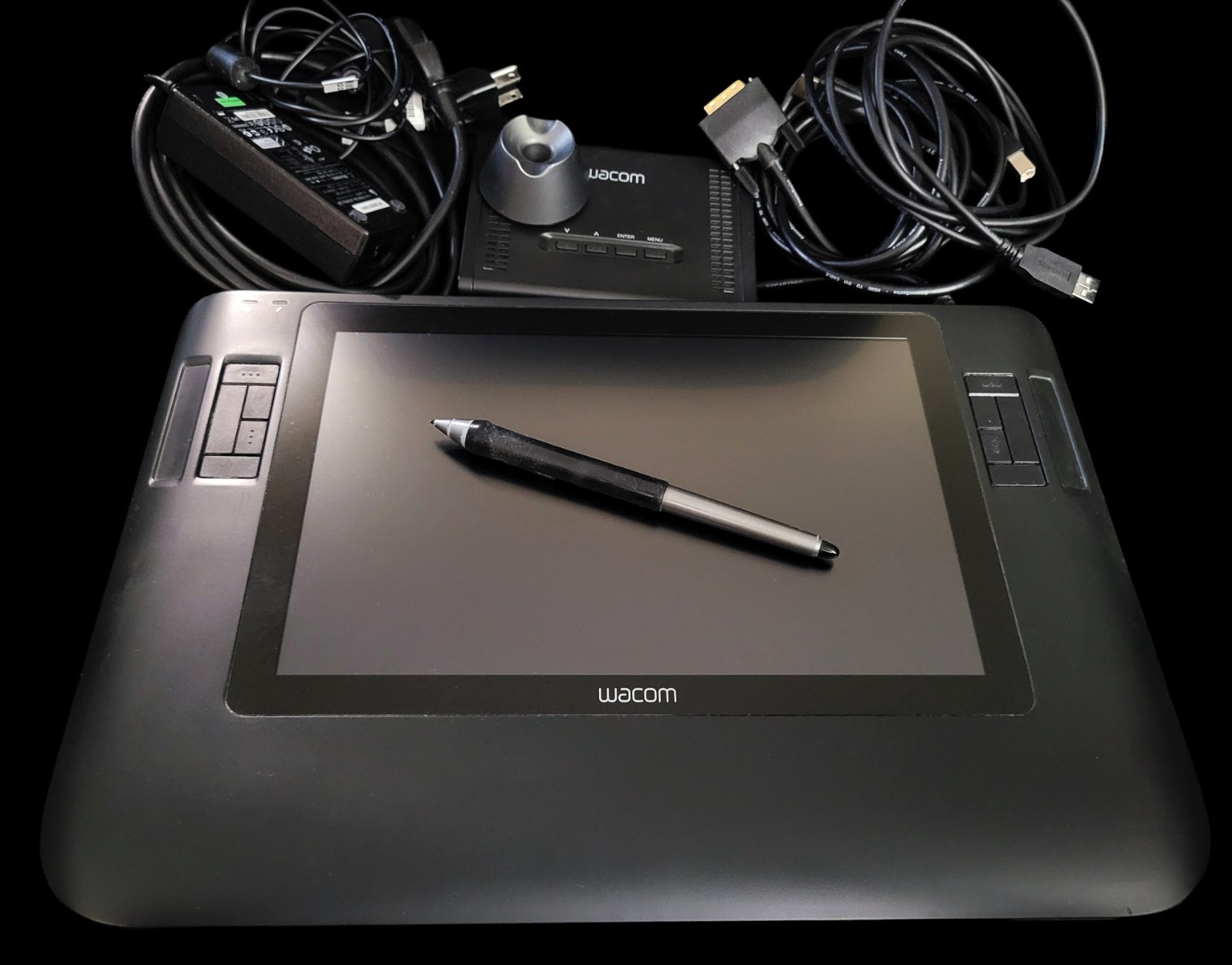 Wacom Cintiq 12WX Interactive Pen Display DTZ-1200W & Intuos3 Pen Model  ZP-501E