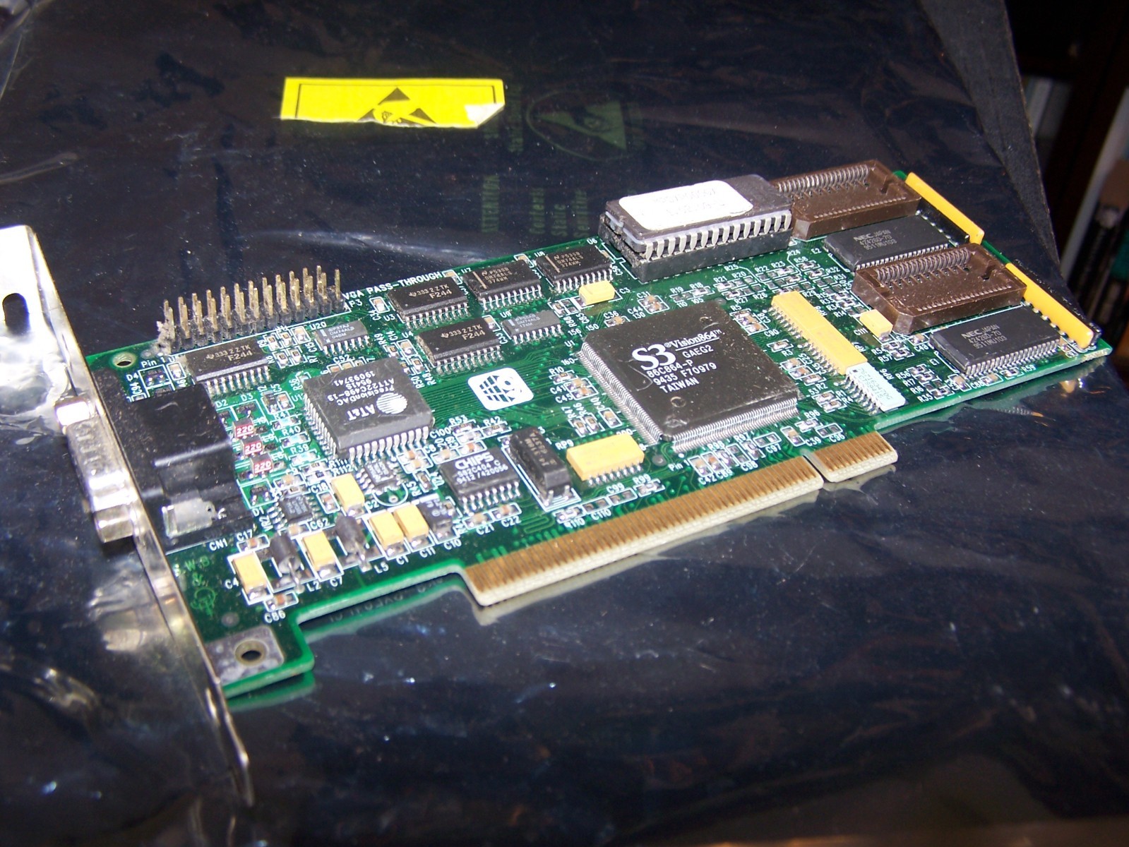 9GXE64 VGA PCI Video Card P/N PC00APK0-1 By Number Nine Computer Corporation