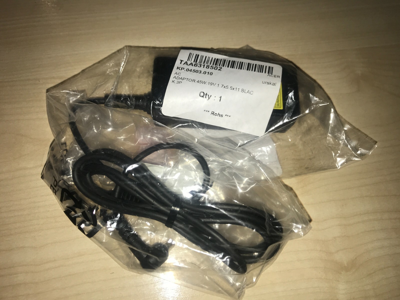 Acer Liteon Series Genuine AC Adapter Charger 19V 45W KP.04503.010 PA-1450-26