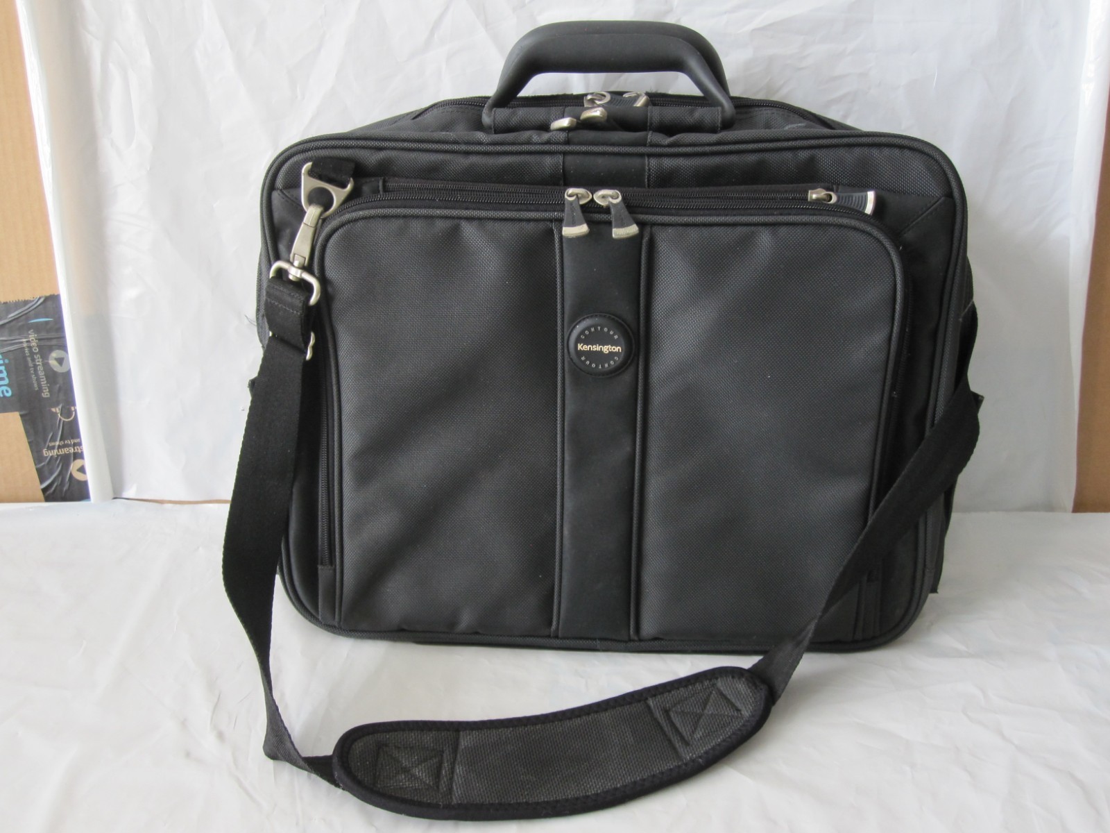 Kensington Contour Pro Laptop Bag with Shoulder Strap K62340A up to 17" Notebook