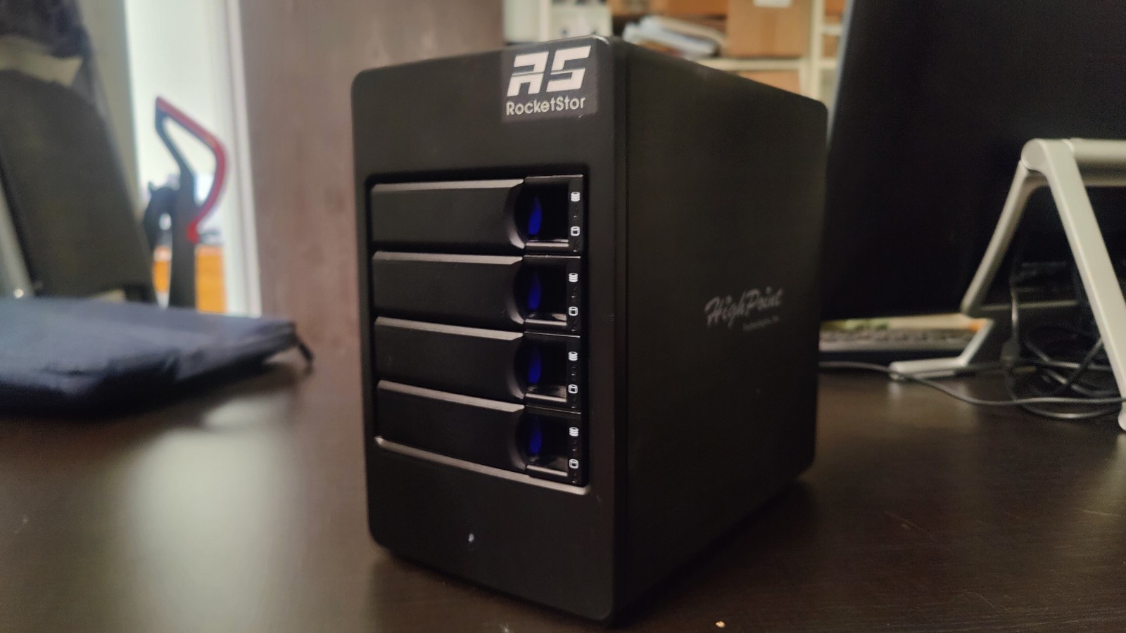 HighPoint RocketStor 6414S 6Gb/s SAS/SATA 4-Bay Storage Tower Enclosure Used