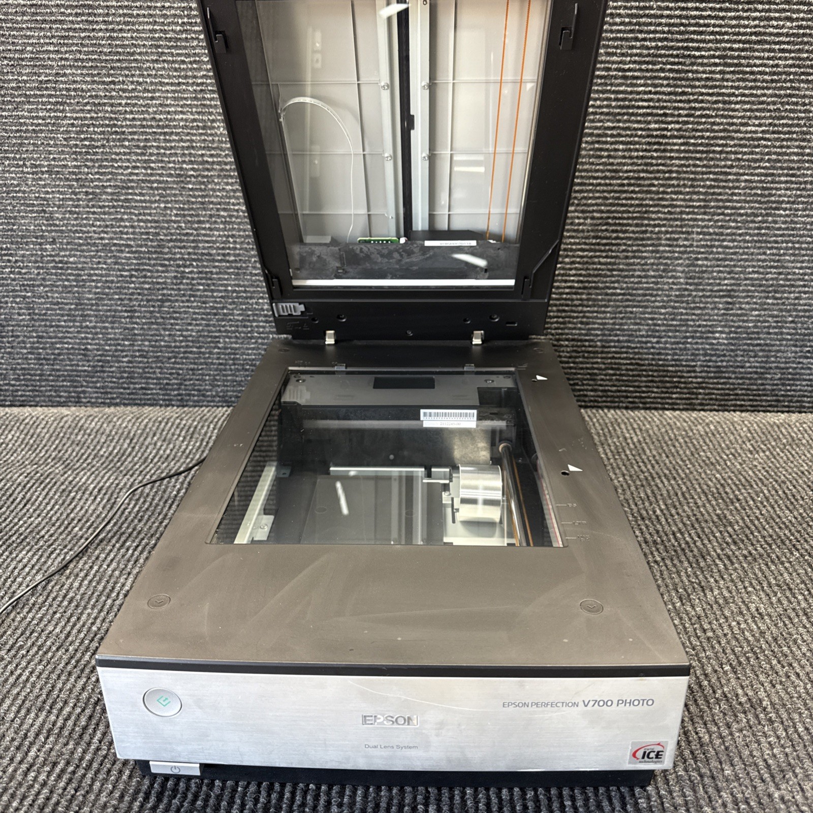 Epson Perfection V700 PHOTO Flatbed Scanner Tested Working w Power Cords