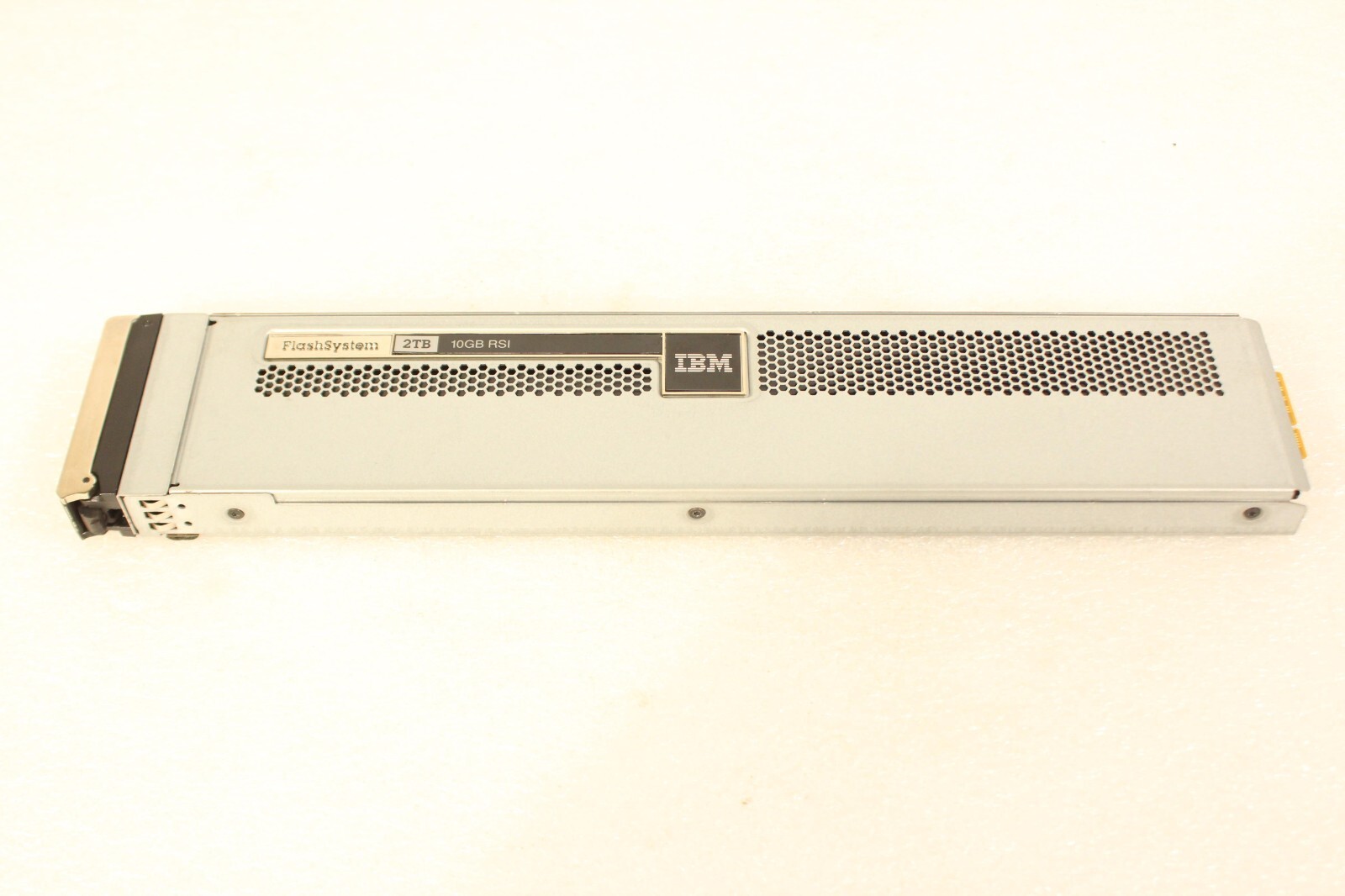 IBM FlashSystem 840 (9840-AE1) 2TB (AF10) Flash Module 00DH514 / 00DH304