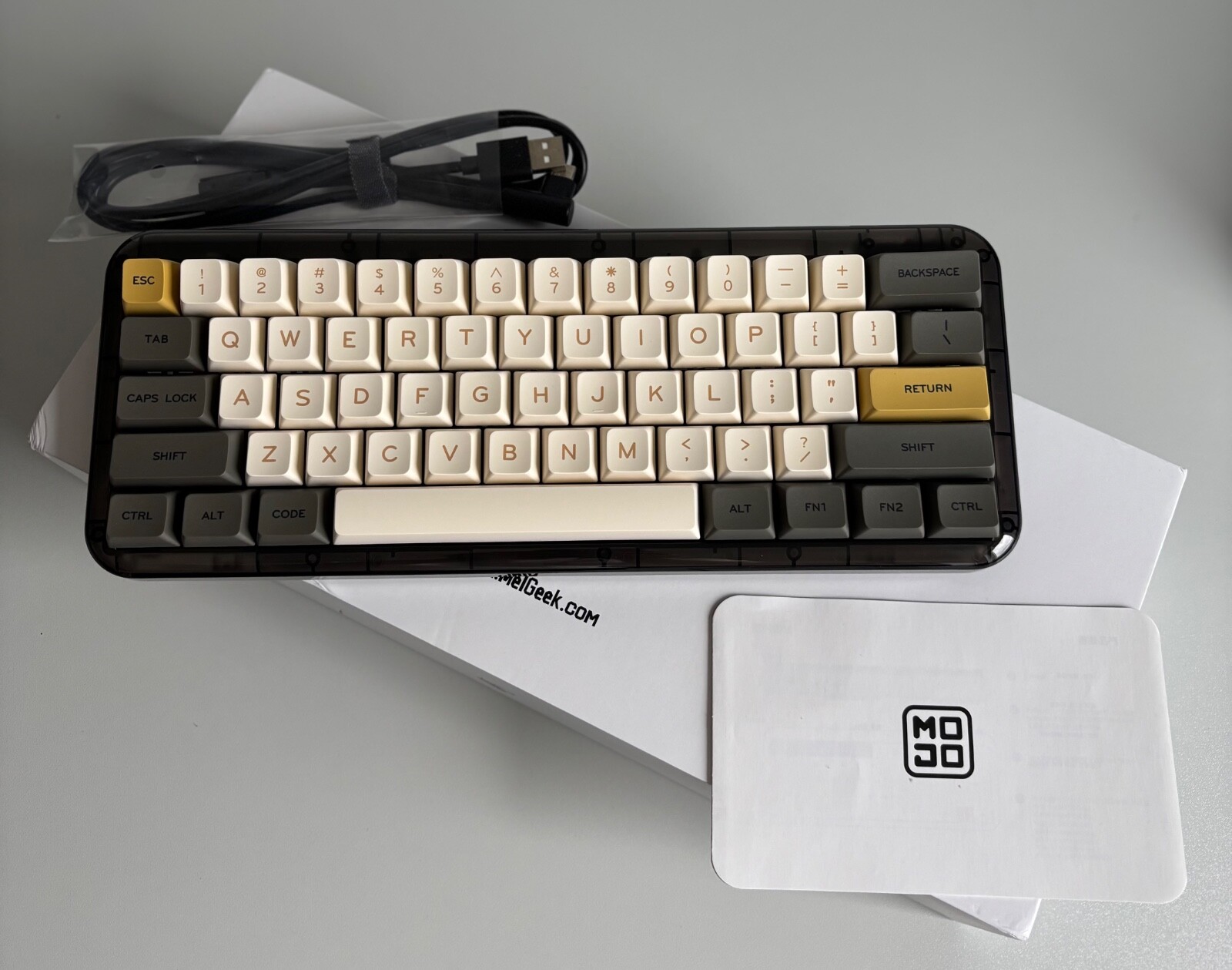 MelGeek Mojo60 Ember Bluetooth Wireless Mechanical Keyboard 60% RGB Keyboard