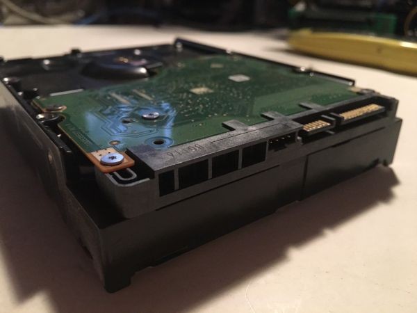 2tb sata hdd, 9tn158-301, fw:cc34,date code:10317, site code:tk