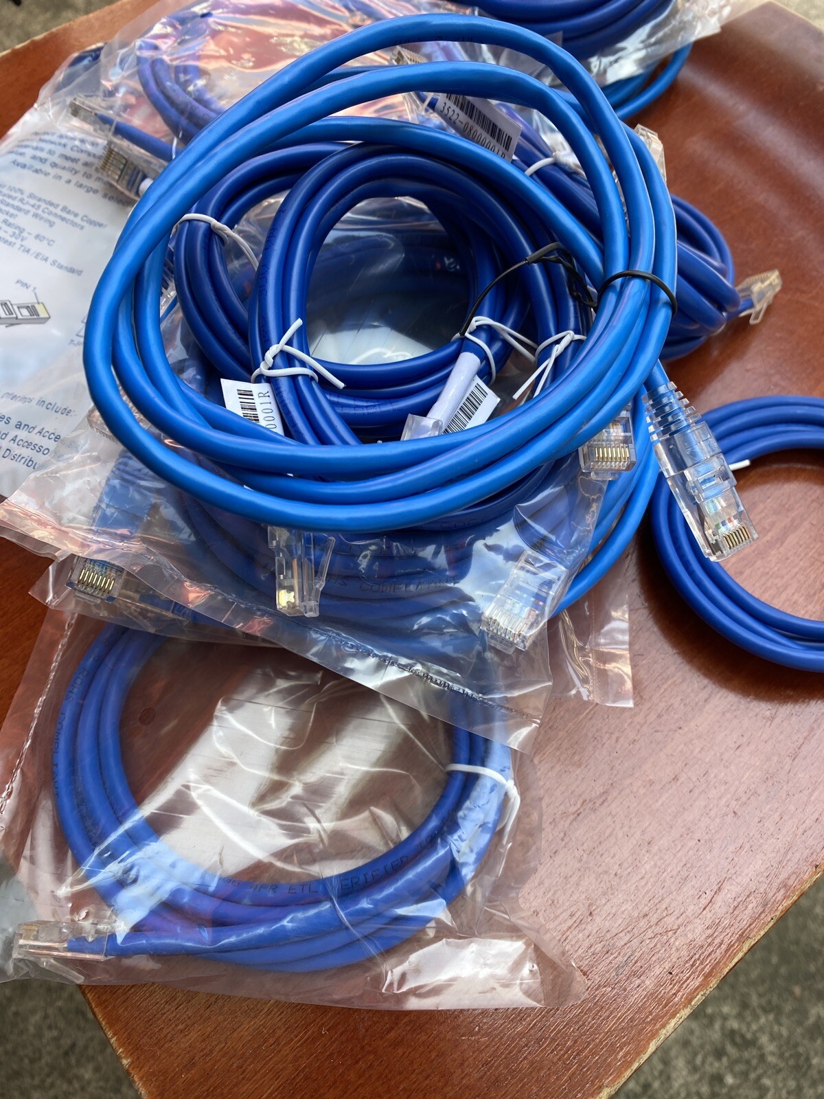 Weltron 90-C6B-7BL Patch Cable ,5’ Lot Of 20