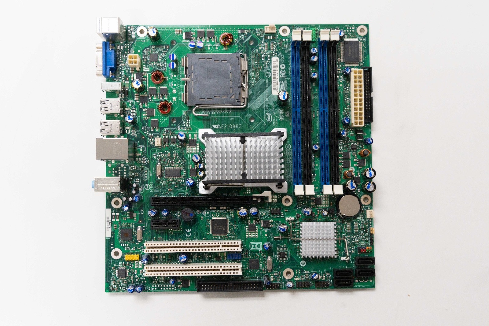 Intel DG33BU Desktop Motherboard- D79951-408